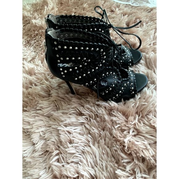 Women’s Sam Edelman Elyse Black Studed Heels Size 9.5 grunge goth edgy - Picture 4 of 7